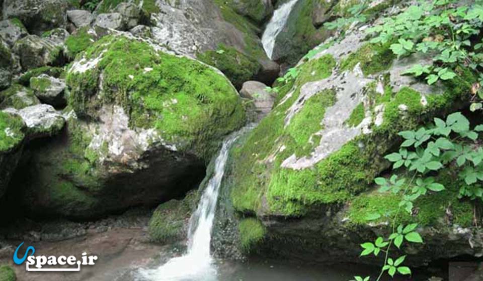 آبشار پشمکی در فاصله 5.6 کیلومتری کلبه چوبی آرامیان - رامیان - روستای پاقلعه